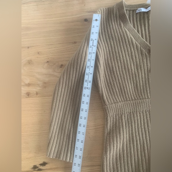 Zara Cable Sweater Shorts Jumpsuit Tan Women’s M NWT - Picture 7 of 12